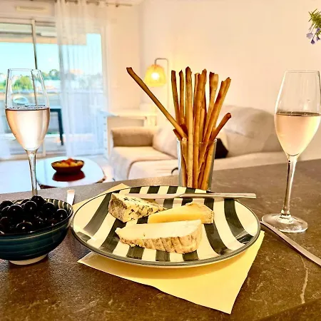 Modern Renovated 1 Bedroom In Apartamento *